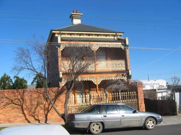 17 Yann Street