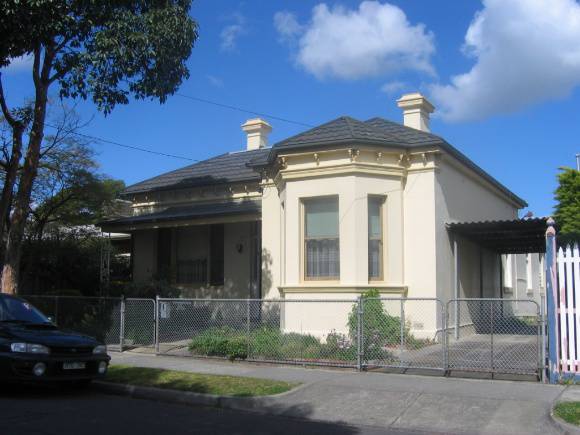 9 Station Street, Reservoir