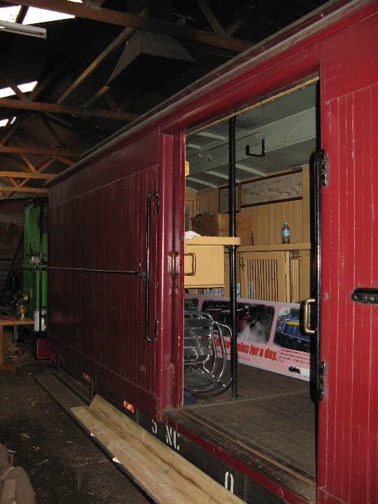 Guards Van 5NC_Puffing Billy Railway_June 2008_mz