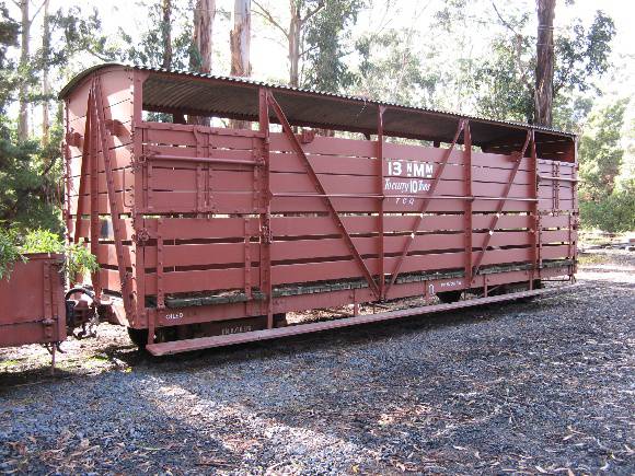 Livestock Van 13NM_Puffing Billy Railway_June 2008_mz
