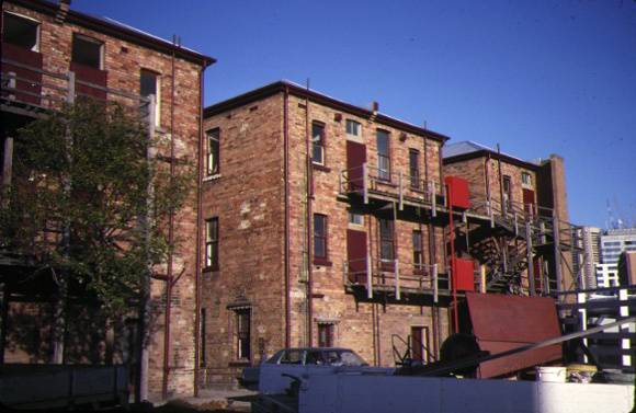 drummond terrace drummond street carlton rear view may1990