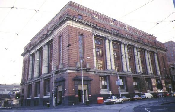 1 former mail exchange bourke street melbourne side corner elevation jun1997