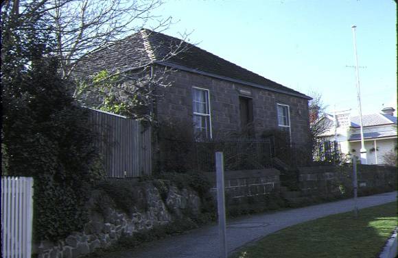 1 montrose cottage ballarat front view