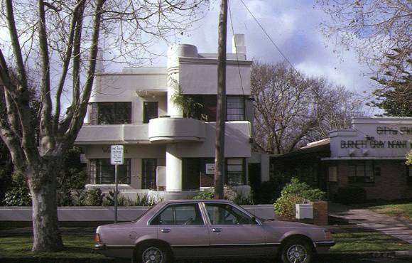 1 windermere flats broadway elwood front elevation jul1989