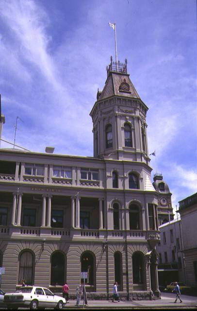 1 craig's royal hotel ballarat front view