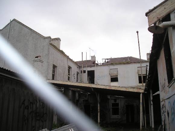 Ritz Flats - Photo 4