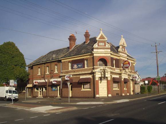 Elephant & Castle - 158 McKillop Street, Geelong - Front View