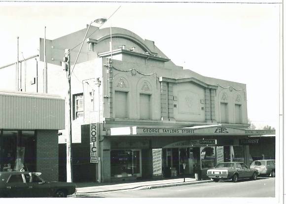 27215 Regent Theatre