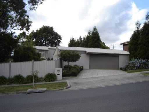 47084 House - 4 Beverlay Hills Drive, Templestowe