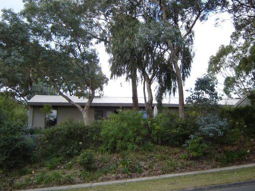 47084 House - 8 Beverley Hills Drive