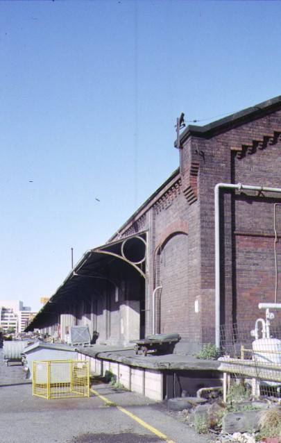 number 3 goods shed & offices flinders street extension melbourne side view