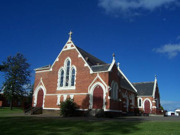 52428 Catholic Ch Casterton 001