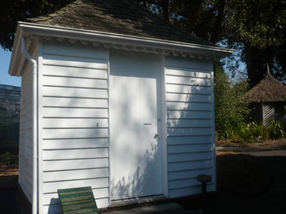 Botanical Garden   First Customs House   1