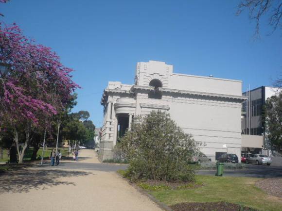 Johnstone Park   Peace Memorial Building   Side View   