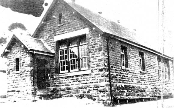 50 - Eltham Primary School Dalton St - Early 20th century photograph taken after the installation of larger windows, a process undertaken at many Victorian State Schools at that time. Note the smaller windows, which are presumably original (ELHPC No.642) - Shire of Eltham Heritage Study 1992