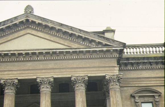 masonic hall bendigo detail pediment
