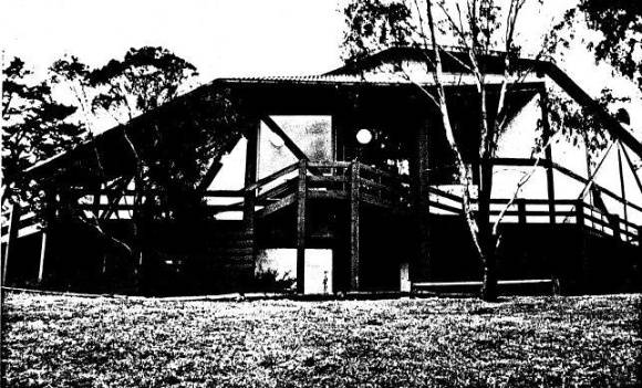 203 - Eltham Community Centre Main Rd Eltham 03 - Shire of Eltham Heritage Study 1992