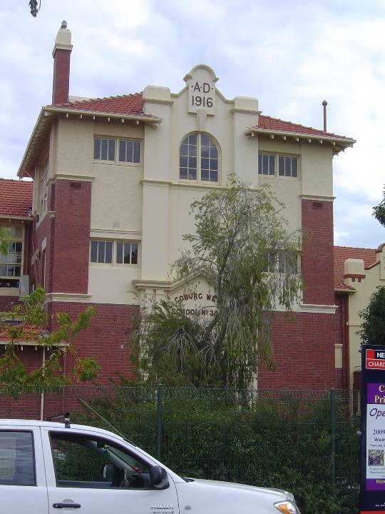 158-87 Reynard St. Coburg