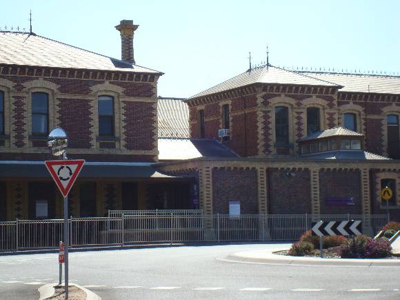 H1604 Geelong Railway Station   No 1