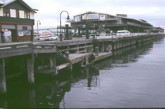 1 station pier  port melbourne side view of pier