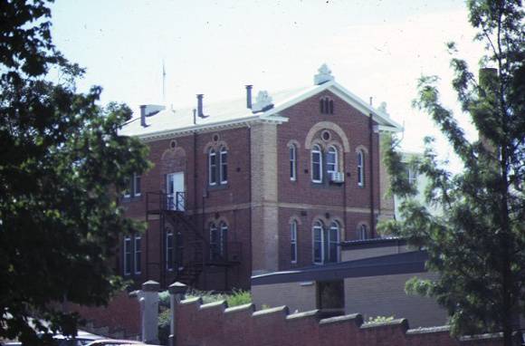 anne caudle centre nurses home apr1985