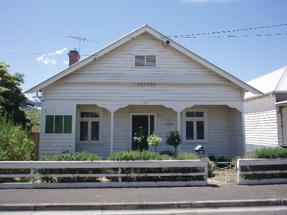 13 Margaret St, Rippleside