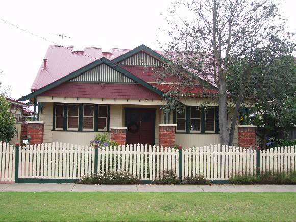 376 Myers St, Geelong East
