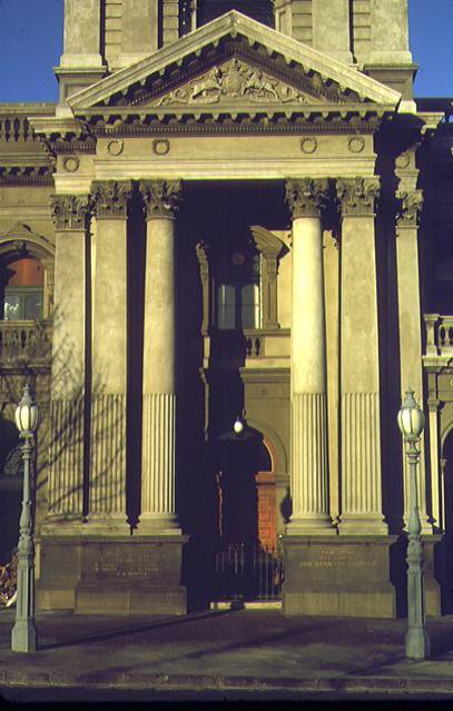 collingwood town hall entrance detail jul1983