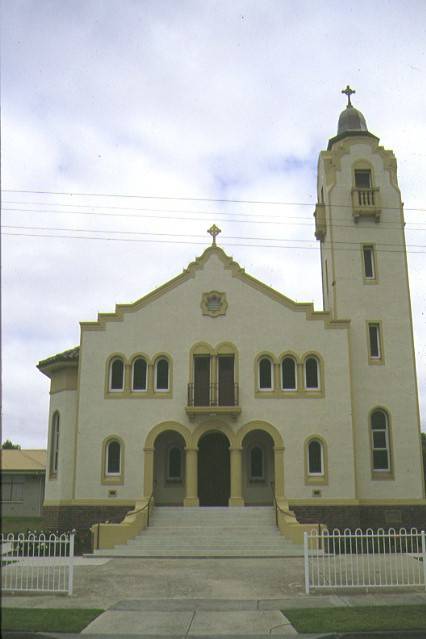 1 holy spirit church bostock avenue manifold heights front view apr1997