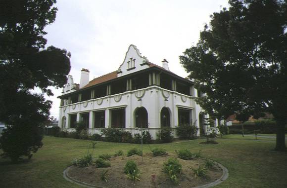 1 ashby presbytery of st peter & st paul geelong side view apr1997