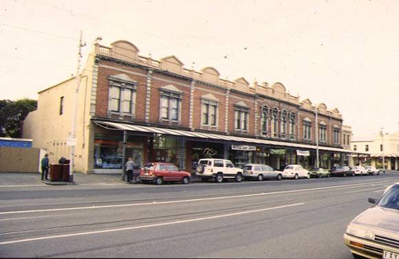 1 park street/emerald hill estate south melbourne 268-286 park street front view oct1995