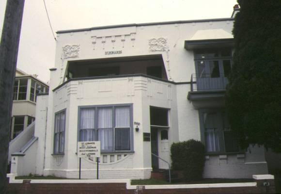 1 st leonards latrobe terrace newtown front view sep1995