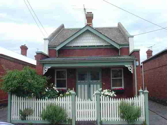 carlton north station street carlton north station street 272