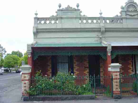 carlton north station street carlton north station street 324