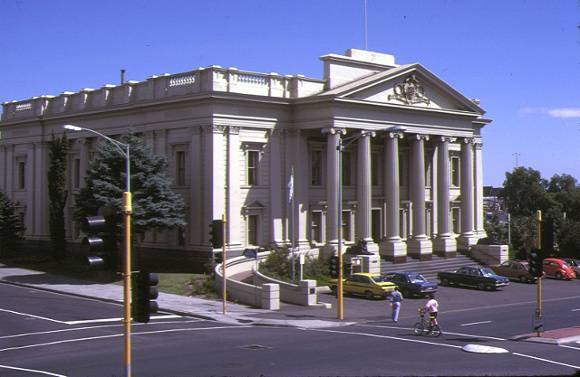 geelong town hall gheringhap street geelong front corner view