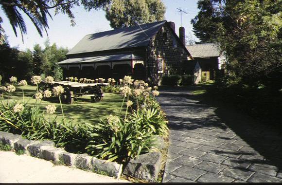 1 siebels farmhouse mount view road thomastown front view