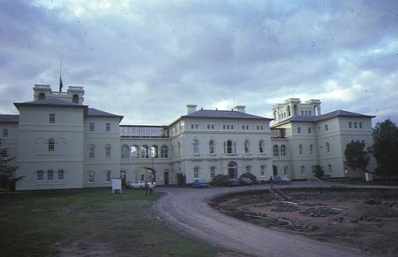 aradale ararat front view