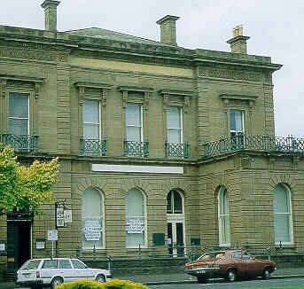 former es&a bank malop street geelong front detail publication