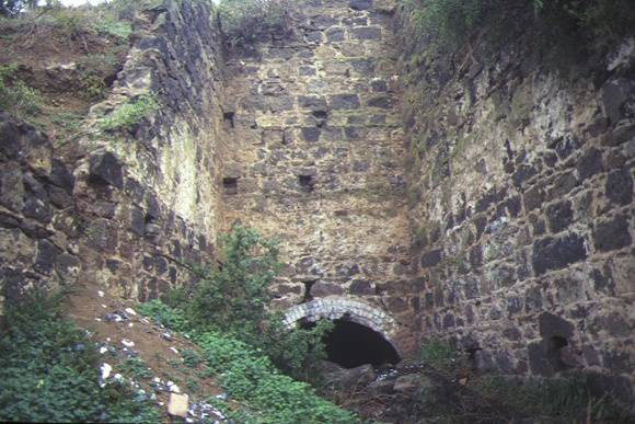lime kiln complex limeburners point geelong east brickwork detail july 1984