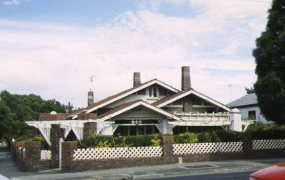1 the pebbles droop street footscray front view 1997