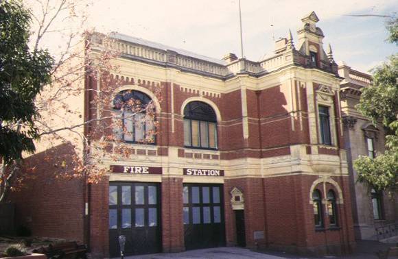 1 former bendigo fire station front elevation apr1997
