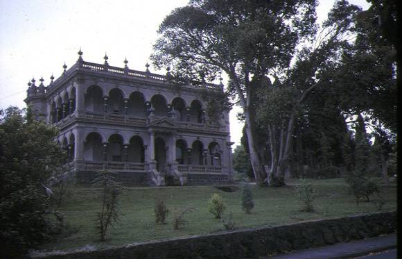 1 ravenswood ivanhoe front view