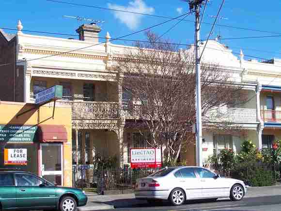 Byrne's Arcade Terrace - 326 Victoria Street