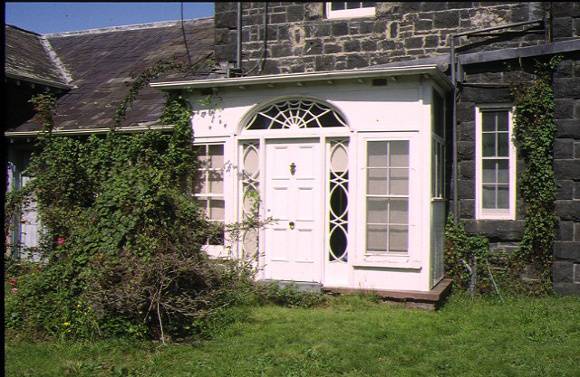 d'estaville kew detail of wooden entrance