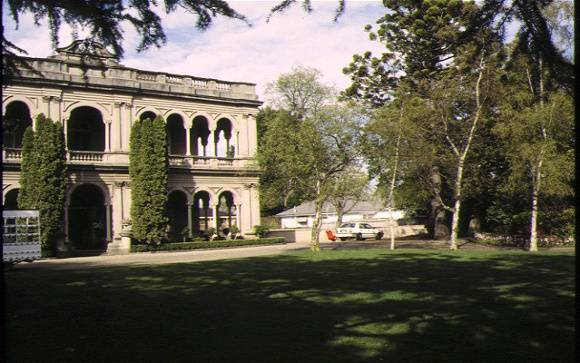 1 ross house kew view of arched verandah front