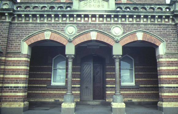camperdown court house entrance jul1984
