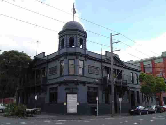 Sir Robert Peel Hotel