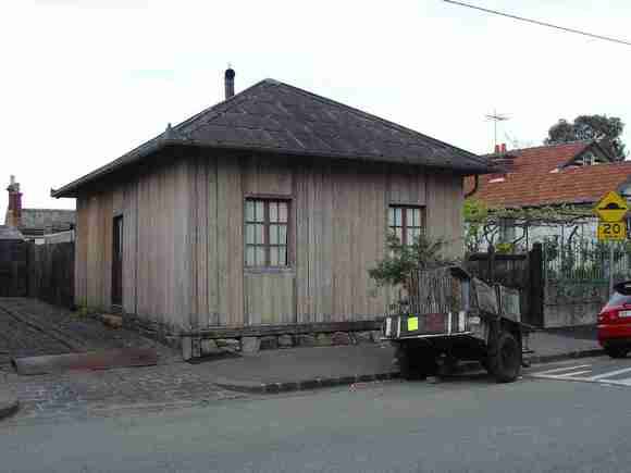 Singapore Cottage