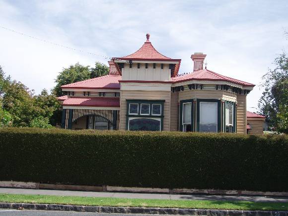 37 Villamanta St, Geelong West