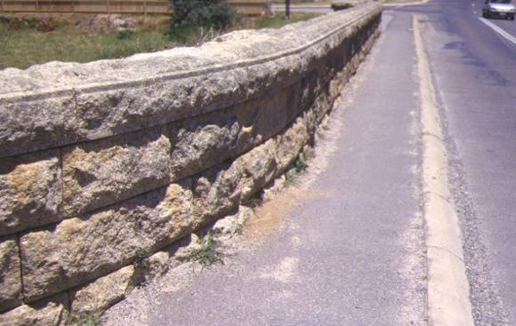 newtown bridge precinct beechworth side wall of bridge